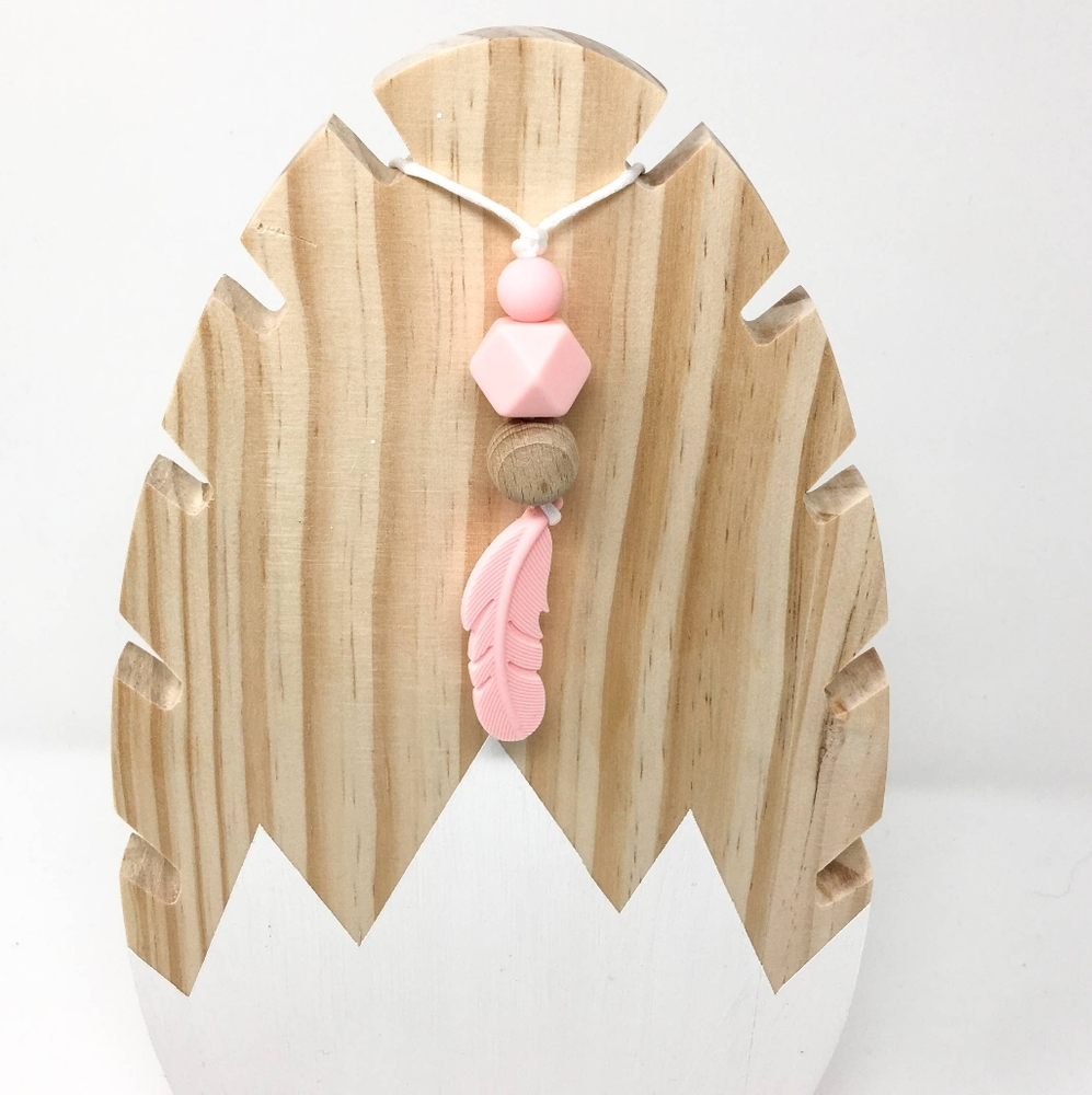 Feather Pendant Teething Necklace (Pink)
